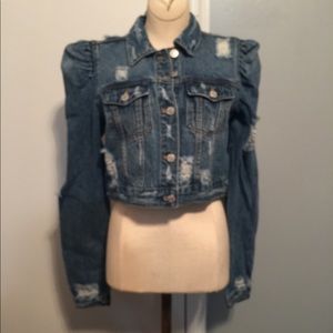 extreme shoulder cropped denim jacket